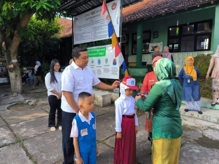 Dari Cuci Tangan hingga Ganti Teman Duduk, Intip MPLS SD Negeri Pedalangan 01