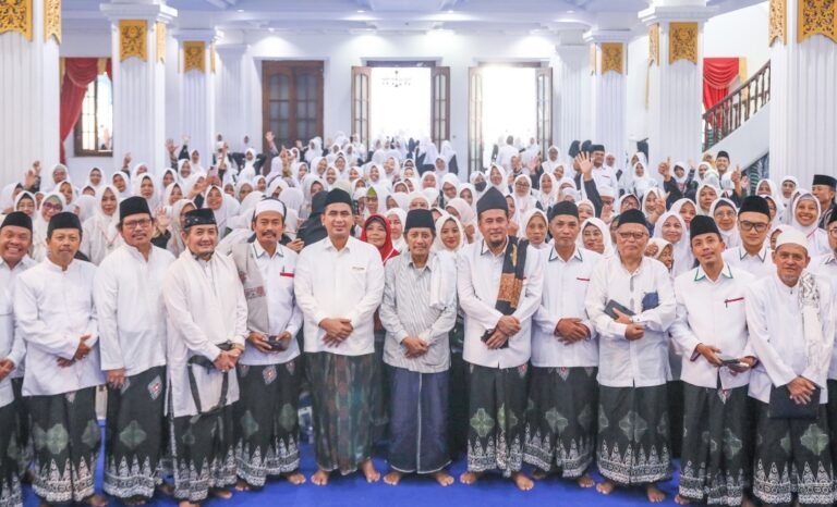 Wagub Jateng Ajak Teladani Ulama Besar di Pengajian Jaga Bumi Aswaja