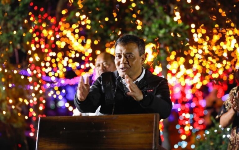 Ahmad Luthfi Buka Lights Wonderland dari China di Grand Maerakaca