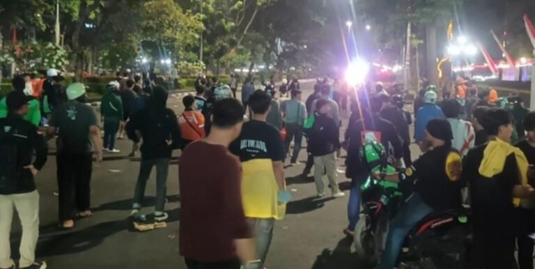 Sabtu Hari Ini Ribuan Mahasiswa Semarang Turun Jalan 