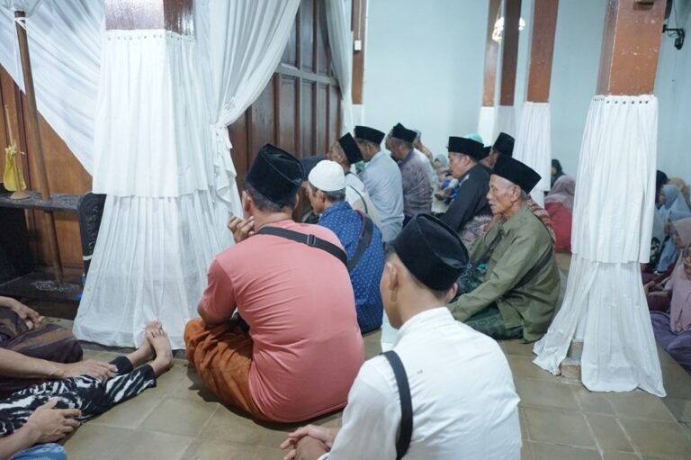 Inovasi Pariwisata Berbasis Pengalaman, ISI Solo Kembangkan Wisata Religi dan Gerabah Bayat