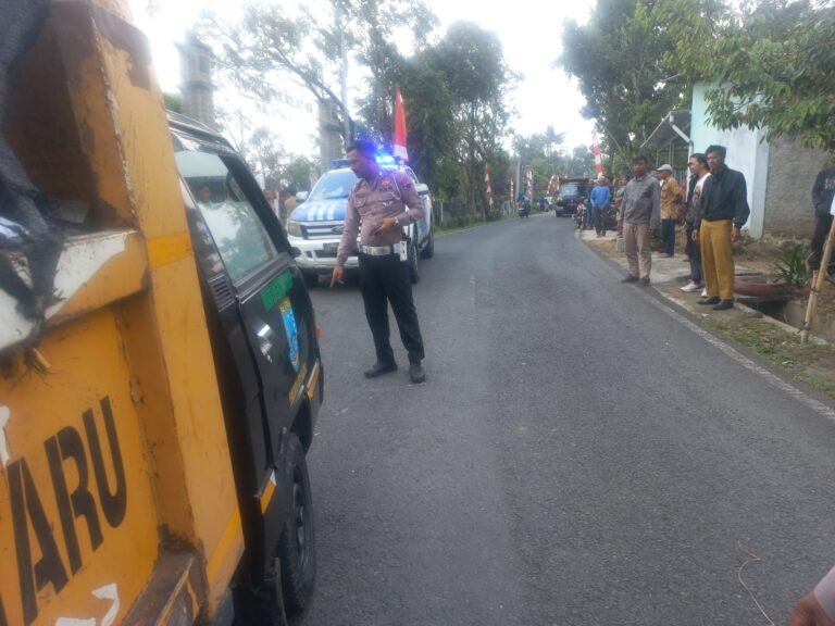 Pelajar SMP Tewas Tabrak Mobil DLH