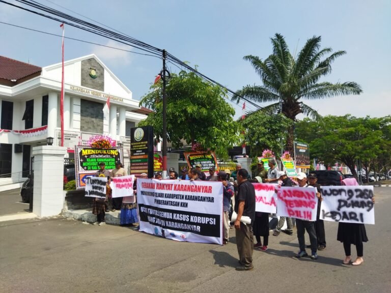 Aksi Demo Dukung Kejari, Massa Minta Pengusutan Korupsi Tidak Tebang Pilih