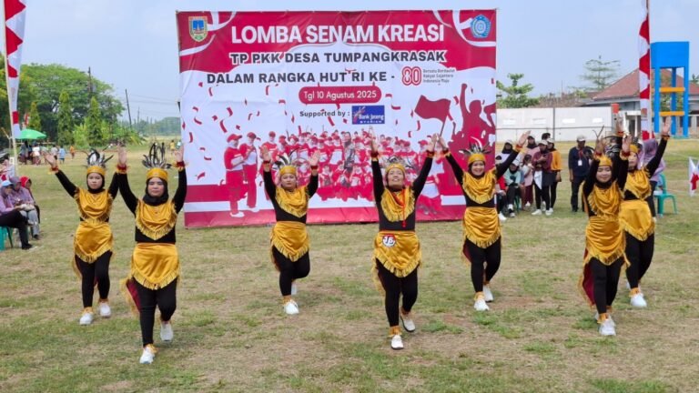 Lomba Senam Kreasi Desa Tumpangkrasak Meriah