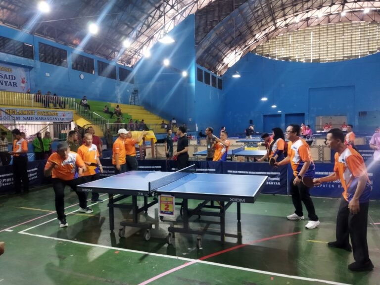 Bupati Rober Berharap Tenis Meja Karanganyar Maju