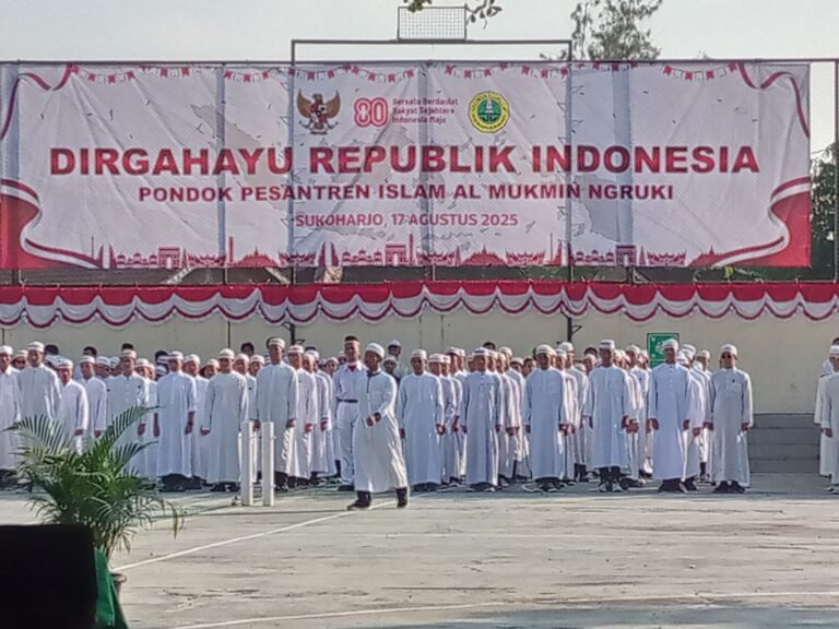 Irup Upacara HUT RI di Ponpes Ngruki, Danrem Ingatkan Pesantren Benteng Keutuhan NKRI