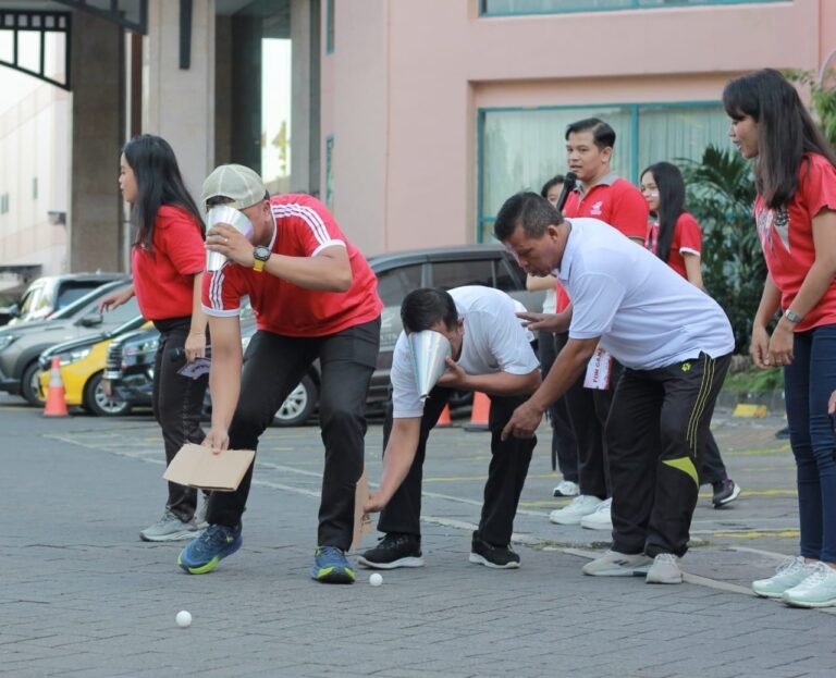 ‘Lomba Pitulasan’ Tumbuhkan Semangat Kemerdekaan Hotel Ciputra Semarang