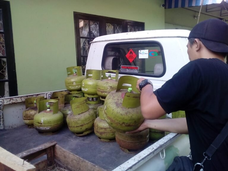 Mahkamah Konstitusi Tolak Gugatan Uji Materi, Tegaskan Biaya Transportasi LPG 3 Kg Bukan Objek Pajak