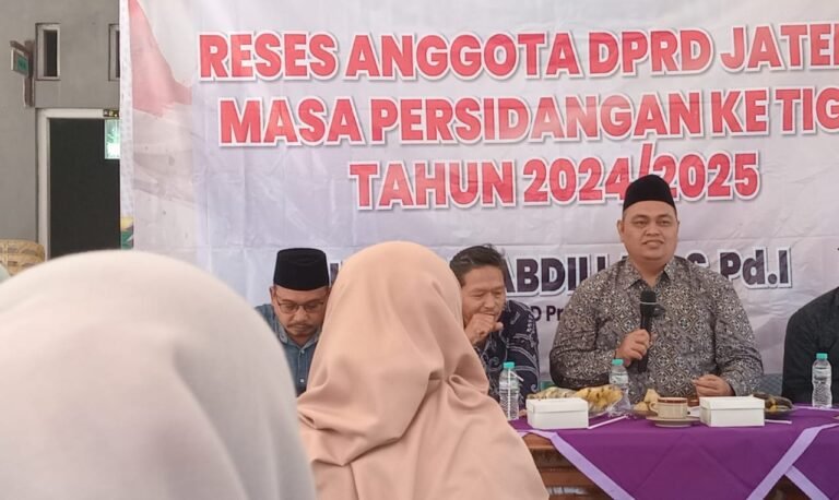 Tingkatkan Konektivitas, Sarif Kakung Dorong Pemerintah Gencarkan Internet Gratis di Desa
