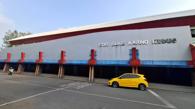 Rehab GOR Bung Karno Dikucuri Rp1,3 Miliar