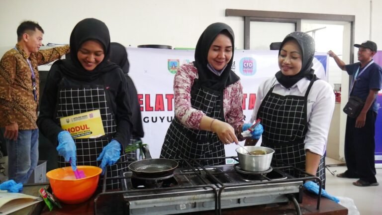 Pedagang CFD Kudus Dibekali Pelatihan Tata Boga