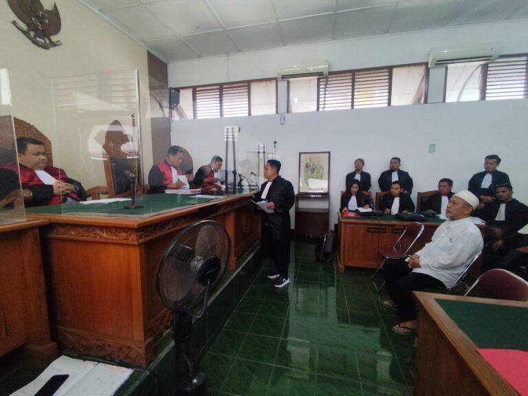 Advokat Pemalsu Dokumen Dituntut 2,3 Tahun, Pelapor Kecewa