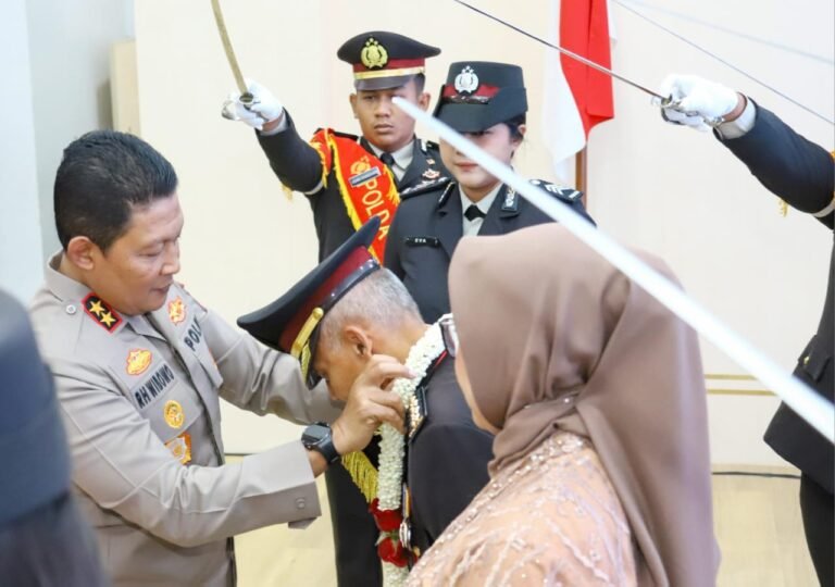 Kapolda Jateng Apresiasi Purna Bakti 73 Anggota dan ASN