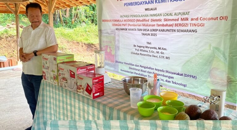 Semarak Kirab Budaya Desa Lerep Hadirkan Es Krim Alpukat Bergizi Inovasi UNW Ungaran