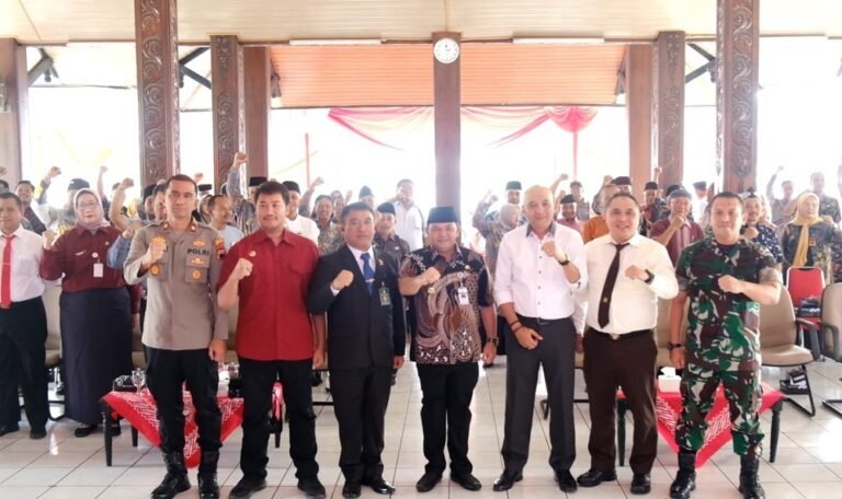Usai Gerak Cepat Batalkan Kenaikan NJOP, Bupati Semarang Kumpulkan Camat-Kades