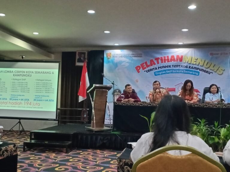 Puluhan Siswa SMP Negeri dan Swasta Ikuti Pelatihan Menulis Cerpen