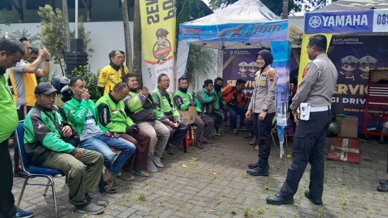 Pastikan Keselamatan Berkendara Ojol, Polres Semarang Gelar Service Gratis