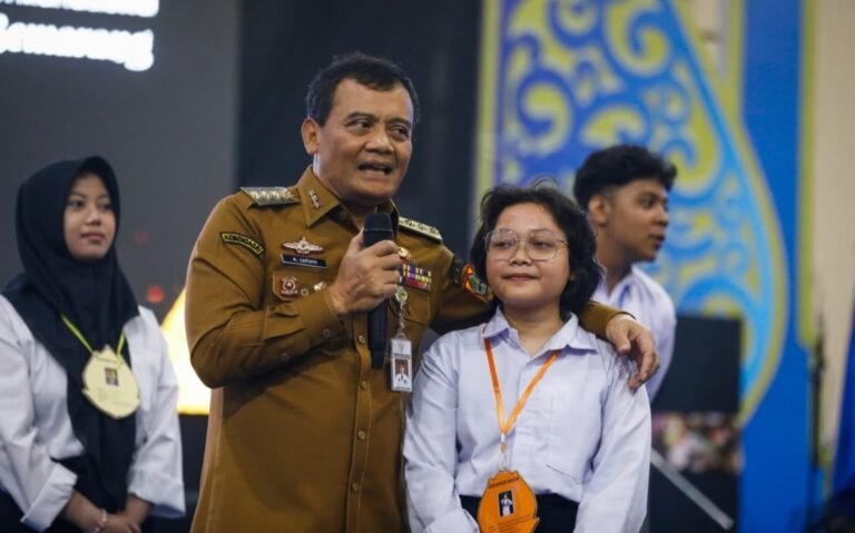 Hadir di USM, Ahmad Luthfi Motivasi 2.849 Mahasiswa Baru untuk Jadi Tulang Punggung Perubahan