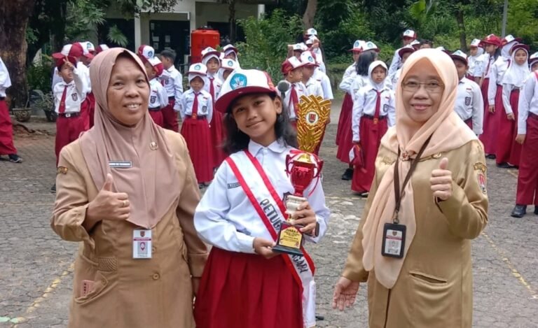 SISWI SDN KARANGREJO 02 RAIH JUARA 2 LOMBA MAPAK