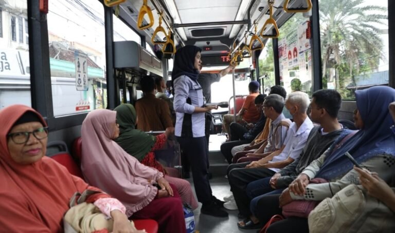 Pilihan Bayar Nontunai Trans Jateng Makin Bervariasi, Warga: Lebih Gampang, Tarif Murah