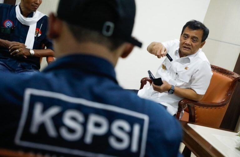 Ribuan Eks Buruh PT Sritex Belum Terima Pesangon, Ahmad Luthfi akan Undang Kurator