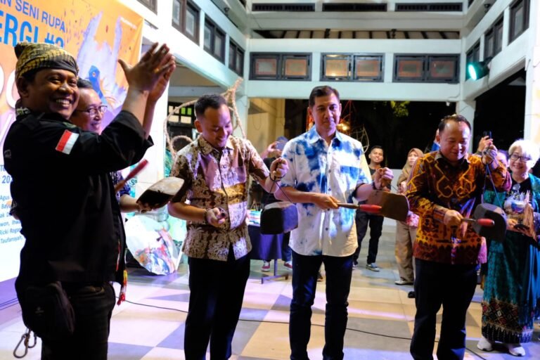 Seni Rupa Sinergi #3, Rayakan Kearifan Lokal Lintas Generasi