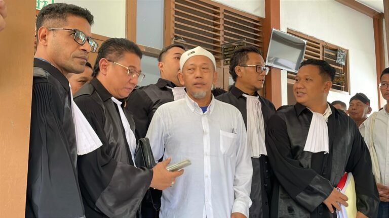 Advokat Zaenal Mustofa Divonis 1 Tahun 6 Bulan Penjara