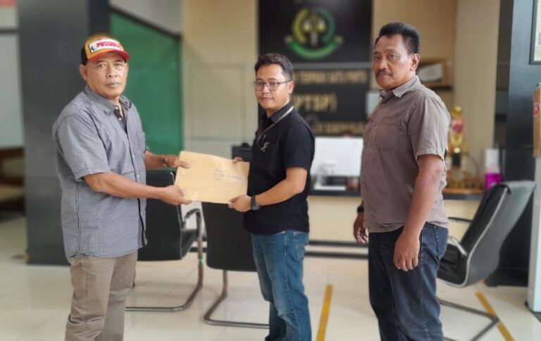 FPMS Laporkan Dugaan Korupsi DKK Sukoharjo