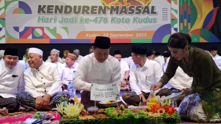Kenduren Massal Wujud Harmoni dalam Toleransi Orang Kudus