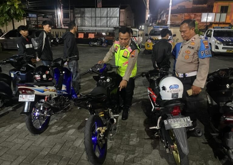 Polsek Kartasura Tindak Tegas Knalpot Bising dan Balap Liar