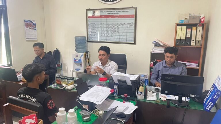 Pelajar Diringkus Polisi dengan Ribuan Pil Haram dan Sabu