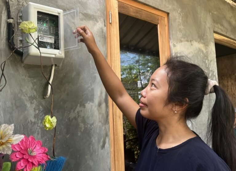 Alhamdulilah, Pemprov Jateng Beri Bantuan 1.000 Sambungan Listrik Gratis