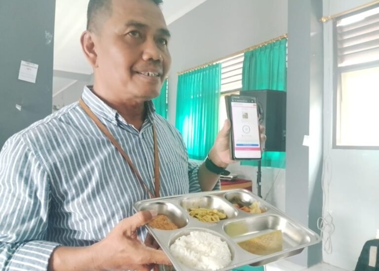 Cegah Keracunan MBG, Guru di Karanganyar Membuat Aplikasi Deteksi Dini Makanan