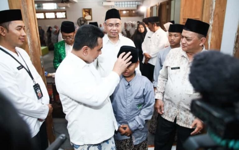 Peringati Hari Santri Nasional 2025, Taj Yasin Serukan Pesantren Ramah Anak dan Perempuan