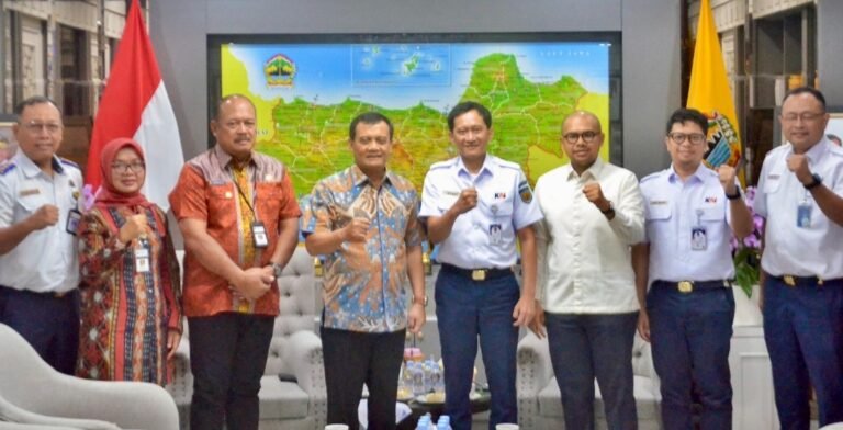 Pemprov Jateng-PT KAI akan Bangun Stasiun Batang