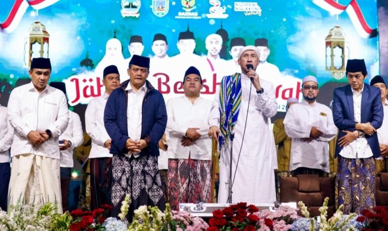 Jawa Tengah Luncurkan Beasiswa Santri dan Pengasuh Pesantren