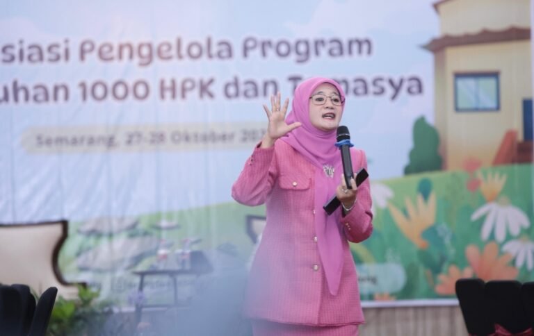 Ning Nawal Dorong Program Tamasya BKKBN