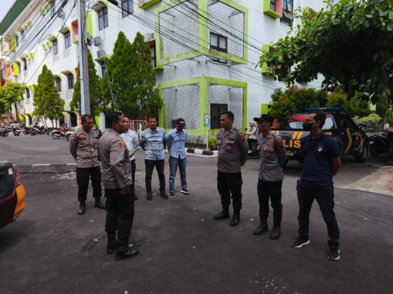Mahasiswi Nekat Lompat dari Lantai Dua Gedung Kampus