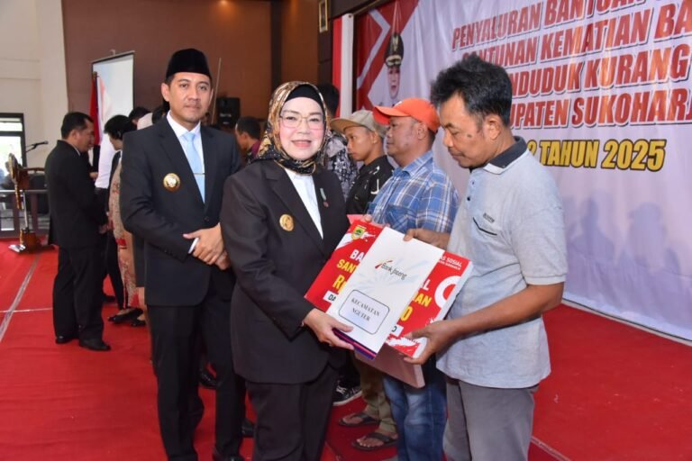 Pemkab Sukoharjo Salurkan Santunan Kematian Rp 6 Miliar