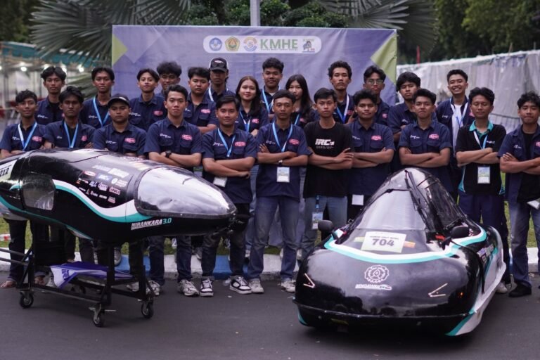 UNS Juara 1 Nasional Kontes Mobil Hemat Energi 2025
