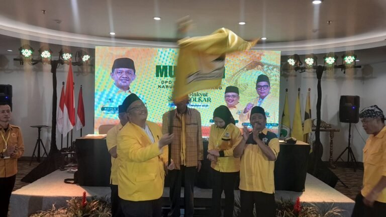 Awang Terpilih Aklamasi Ketua Partai Golkar Kabupaten Semarang 2025-2030