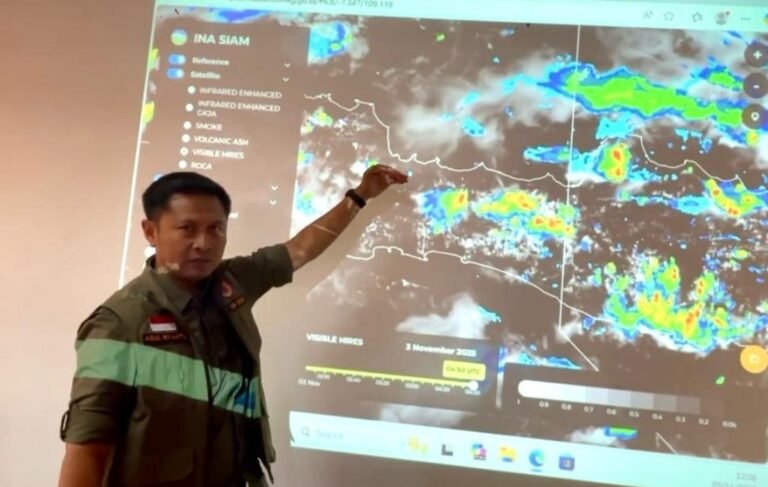 Rekayasa Cuaca Berhasil Kurangi 70%, BMKG: Waspadai Puncak Penghujan November-Desember 2025