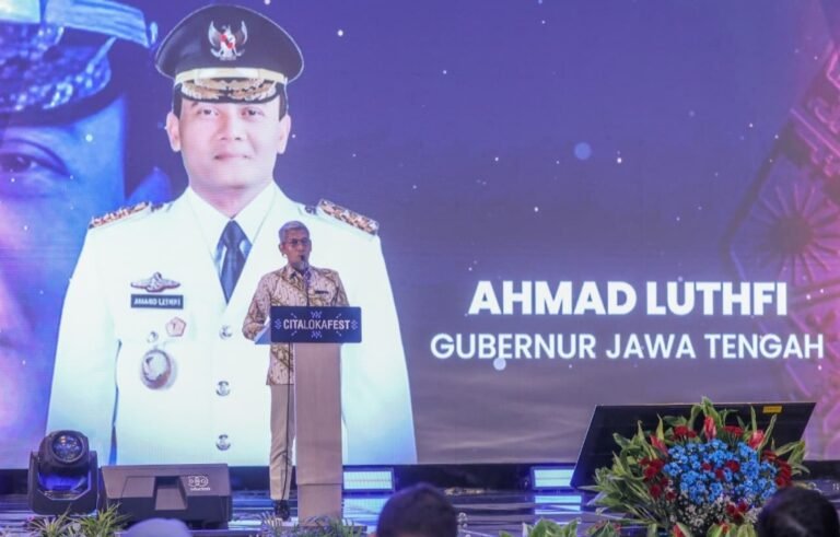 Gubernur Jateng Terima Penghargaan Pendorong Aglomerasi Solo Raya