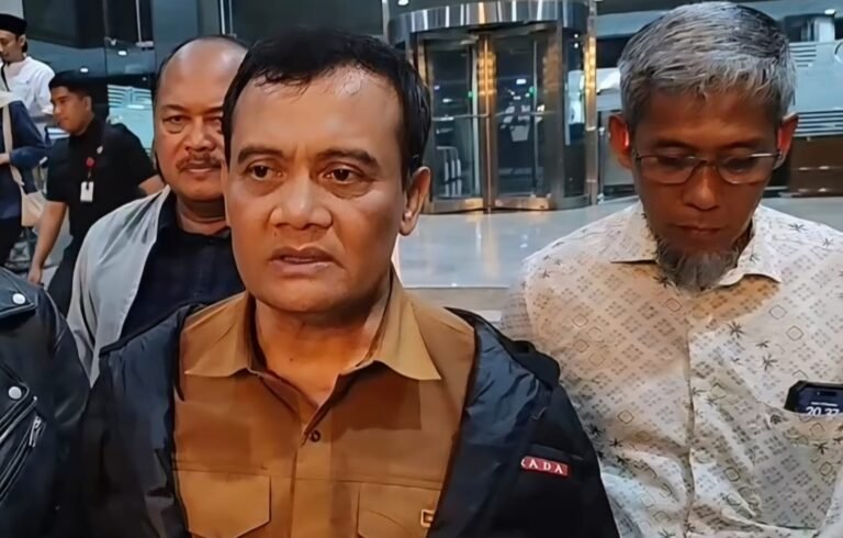 Gubernur Ahmad Luthfi Imbau Tingkatkan Kewaspadaan Paska Longsor di Cibeunying Cilacap