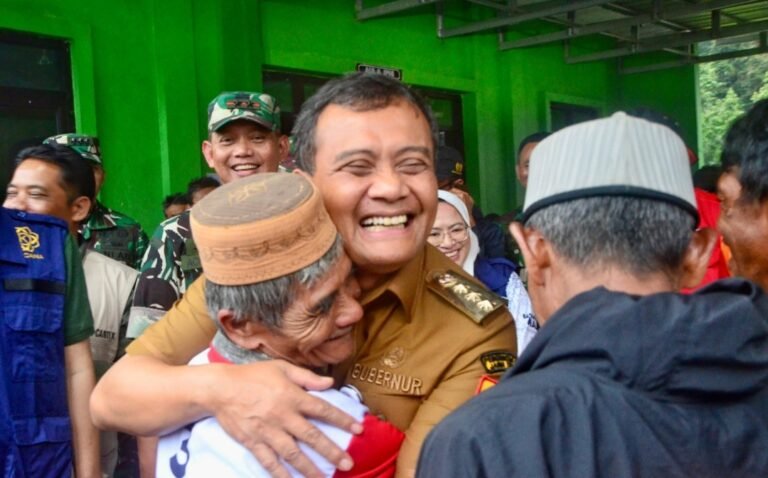 Evakuasi Korban Longsor Situkung Dikebut, Ahmad Luthfi: Waspadai Bencana Susulan