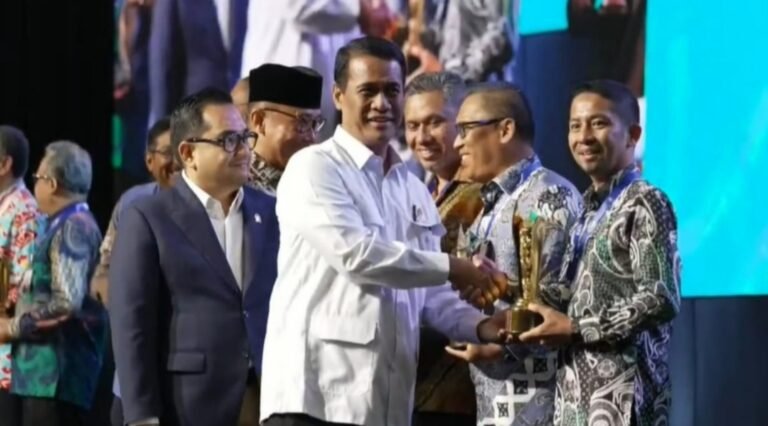 Jateng Raih BKN Awards 2025, Provinsi Terbaik Terapkan Manajemen Talenta ASN Bebasis Merit Sistem