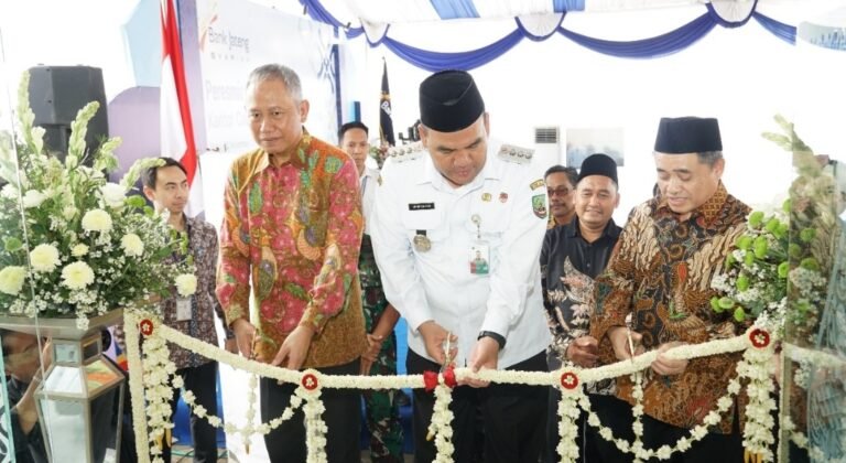 Perkuat Ekonomi Umat, Bank Jateng Syariah Resmikan KCPS Blora, Bupati:Momentum Penting Bagi Ekonomi Syariah