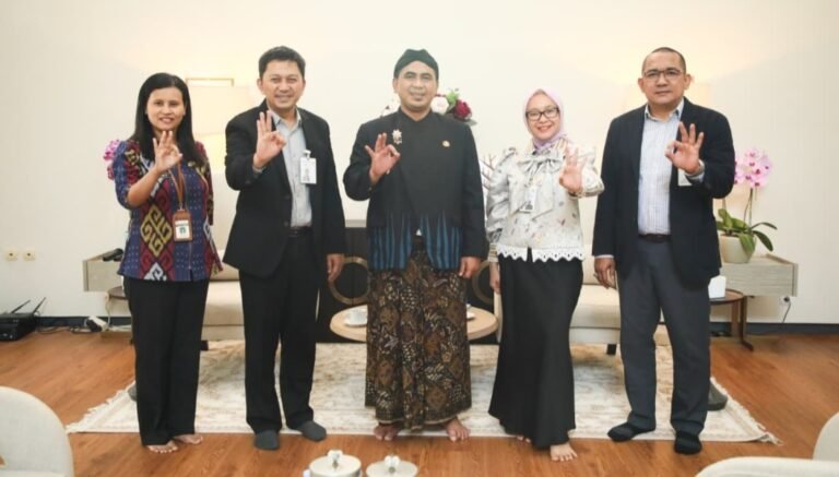 Taj Yasin Minta Perbankan di Jateng Dampingi UMKM