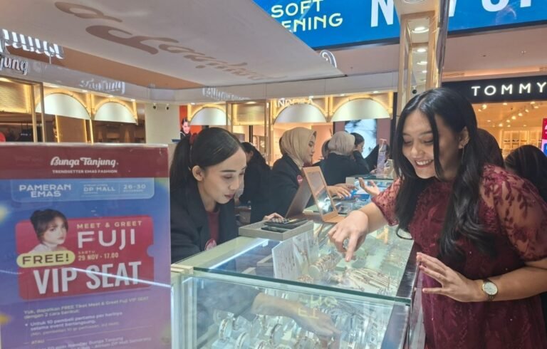 Mantapkan Posisi sebagai Trend Setter Emas Fashion, Bunga Tanjung Hadir di DP Mall Semarang
