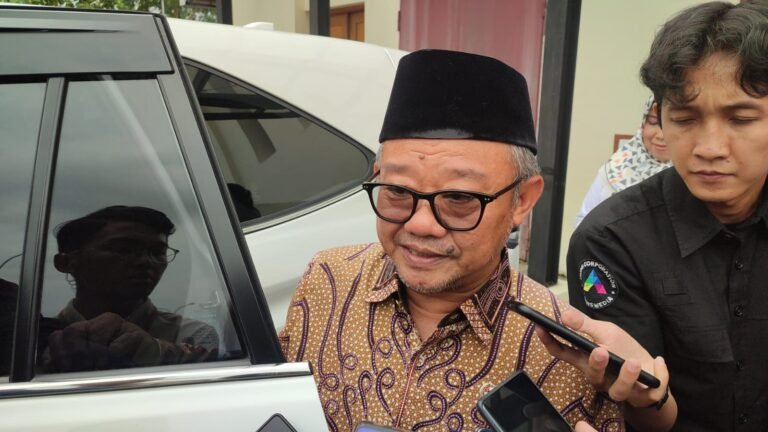 Mendikdasmen Abdul Mu’ti Tegaskan ‘Deep Learning’ Bukan Kurikulum